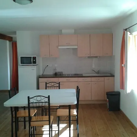 Apartamento Le Bon Air Est Dans Le Pre Champagnac  Exterior foto
